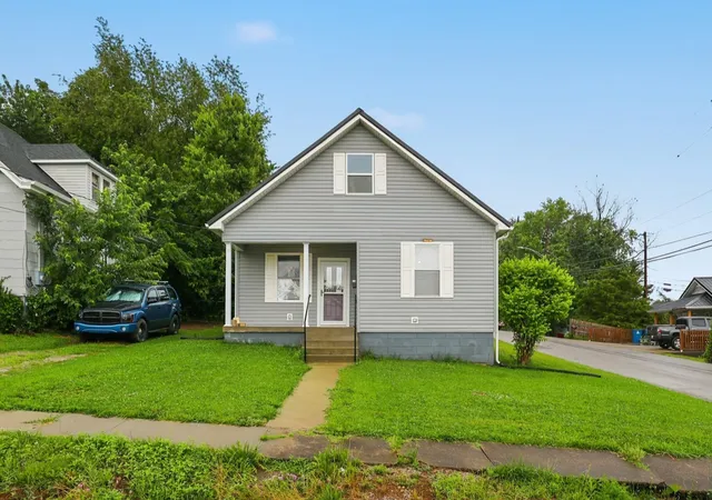 Homes for sale in Cynthiana, KY | 418 S Elmarch Ave, Cynthiana, KY 41031 | MLS# 26015355