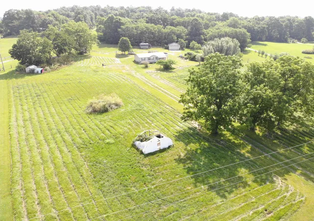 Homes for sale in Cynthiana, KY | 1330 Robinson Rd, Cynthiana, KY 41031 | MLS# 26015371