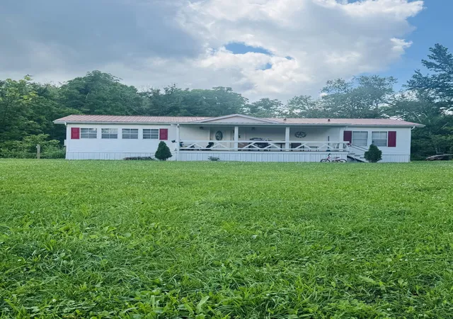 Homes for sale in Clay City, KY | 121 Black Creek Rd, Clay City, KY 40312 | MLS# 26015365