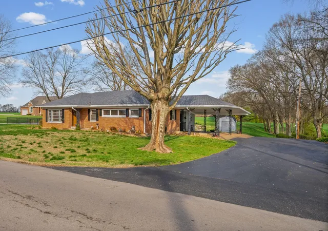 Photo 2 of Single family home for sale at 4540 Canton Pike, Hopkinsville, KY 42240 | MLS# 26015442 | Listing updated on 2026-07-25