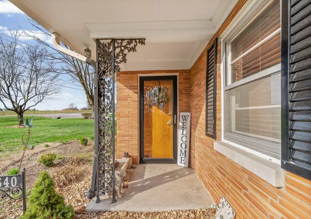 Photo 3 of Single family home for sale at 4540 Canton Pike, Hopkinsville, KY 42240 | MLS# 26015442 | Listing updated on 2026-07-25