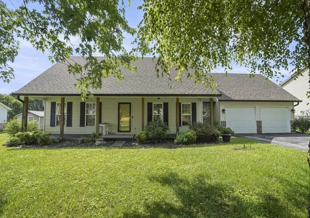 Homes for sale in Somerset, KY | 134 Hearthside Dr, Somerset, KY 42503 | MLS# 26015375