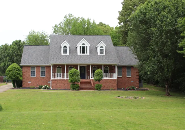 Homes for sale in Paducah, KY | 245 Braddie Cvs, Paducah, KY 42001 | MLS# 26015377