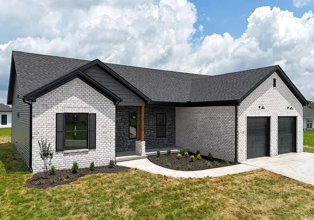Homes for sale in Richmond, KY | 702 Spokane Dr, Richmond, KY 40475 | MLS# 26017262
