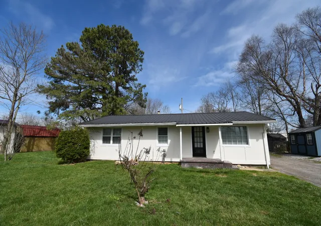 Homes for sale in Stanford, KY | 231 Scott Ln, Stanford, KY 40484 | MLS# 26015378