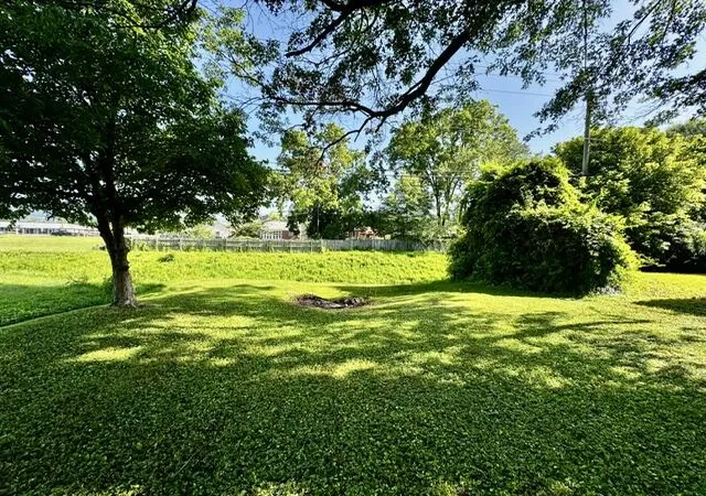 Homes for sale in Middlesboro, KY | 1010 W Chester, Middlesboro, KY 40965 | MLS# 26015402