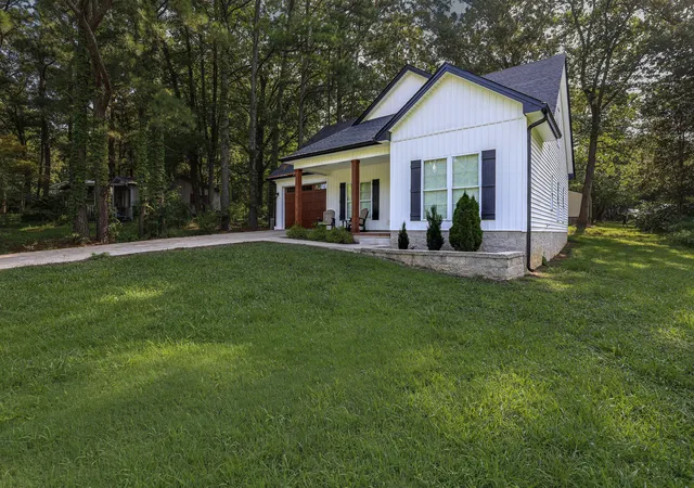 Photo 3 of Single family home for sale at 92 Mermie Rd, Hardin, KY 42048 | MLS# 26016692 | Listing updated on 2026-07-27