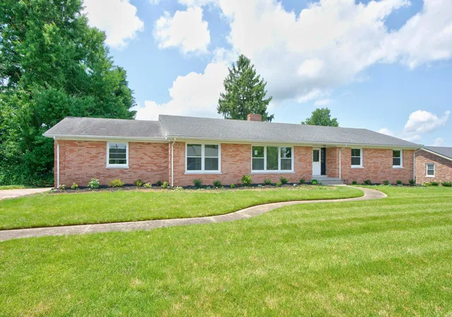 Single family home for sale at 100 Natchez Tr, Nicholasville, KY 40356 | MLS# 26015593