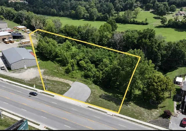 Photo 1 of Land for sale at 2251 S Highway 421, Manchester, KY 40962 | MLS# 26015382 | Listing updated on 2026-07-16