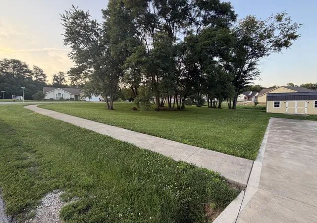 Homes for sale in Stamping Ground, KY | 104 Elk Dr, Stamping Ground, KY 40379 | MLS# 26015410