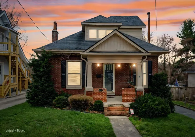 Homes for sale in Richmond, KY | 249 Sunset Ave, Richmond, KY 40475 | MLS# 26015417
