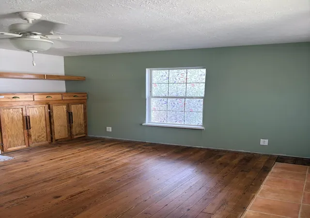 Homes for sale in Frankfort, KY | 710 Dabney St, Frankfort, KY 40601 | MLS# 26015826