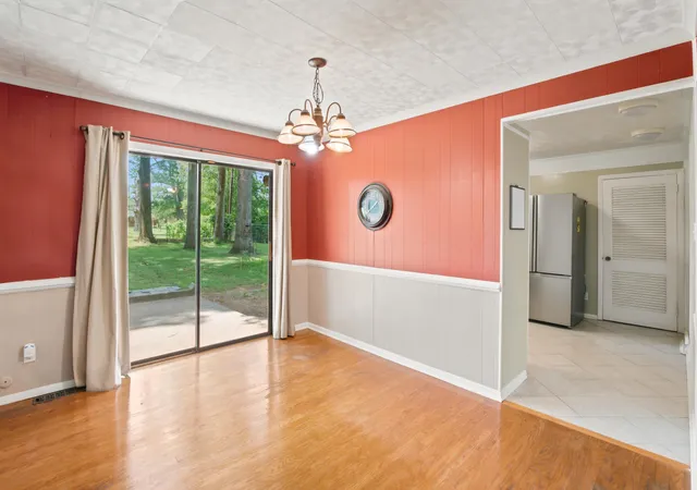 Photo 4 of Single family home for sale at 225 Nickell Hts Rd, Paducah, KY 42003 | MLS# 26015438 | Listing updated on 2026-09-18