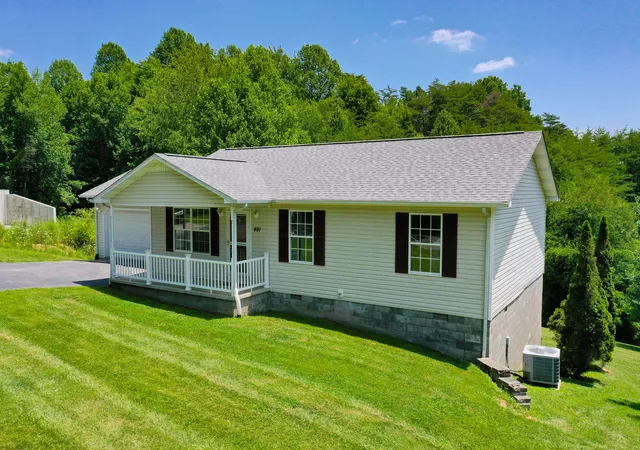 Homes for sale in Lily, KY | 491 Hopkins Cemetery Rd, Lily, KY 40740 | MLS# 26016045
