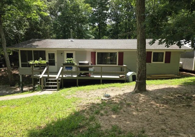 Homes for sale in Cadiz, KY | 159 Daffodil Dr, Cadiz, KY 42211 | MLS# 26015448