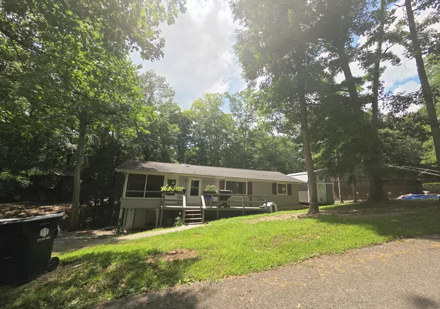Photo 3 of Single family home for sale at 159 Daffodil Dr, Cadiz, KY 42211 | MLS# 26015448 | Listing updated on 2026-08-18