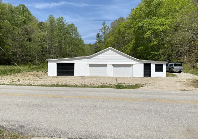 Photo 2 of Sale Pending at 7466 Hawkins Branch Rd, Frenchburg, KY 40322 | MLS# 26015778 | Listing updated on 2026-09-14