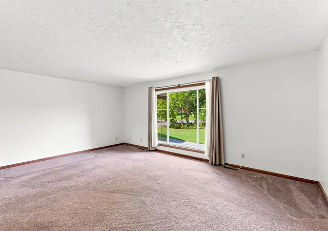 Photo 3 of Single family home for sale at 966 Jake Dukes Rd, Grand Rivers, KY 42045 | MLS# 26015449 | Listing updated on 2026-08-19