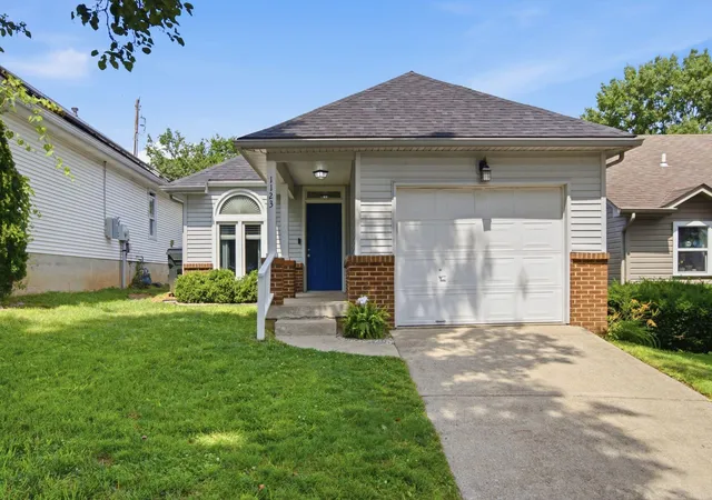 2nd image of 1123 Jonestown Ln, Lexington, KY 40517 | MLS# 26015658