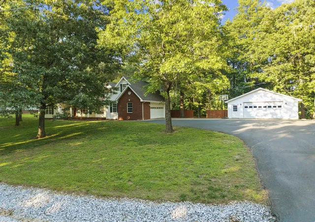 Homes for sale in Benton, KY | 87 Deer Trace Rd, Benton, KY 42025 | MLS# 26015482