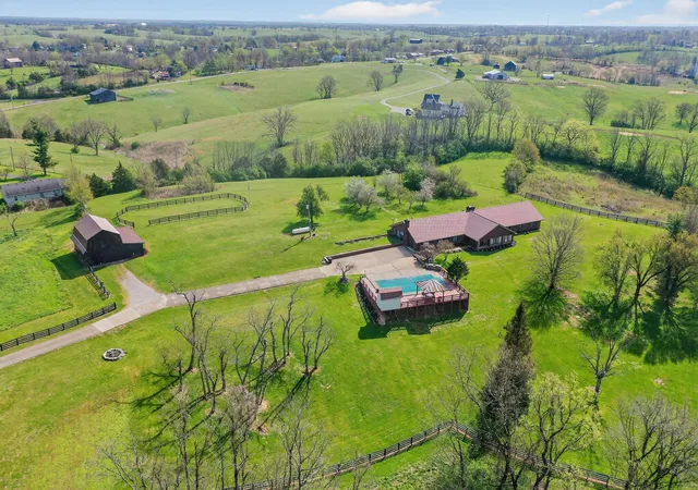 1st image of 1070 Jacks Creek Rd, Richmond, KY 40475 | MLS# 26015566
