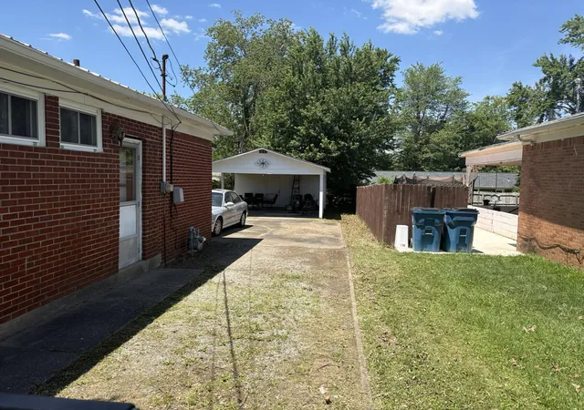 Homes for sale in Mayfield, KY | 603 Central Ave, Mayfield, KY 42066 | MLS# 26016421