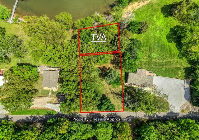 Homes for sale in New Concord, KY | 284 A Lakeshore Dr, New Concord, KY 42076 | MLS# 26015480