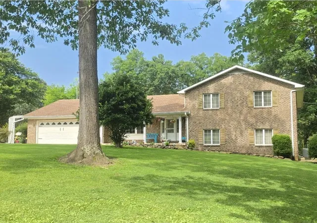 Homes for sale in Benton, KY | 685 Salem Chapel Rd, Benton, KY 42025 | MLS# 26015791