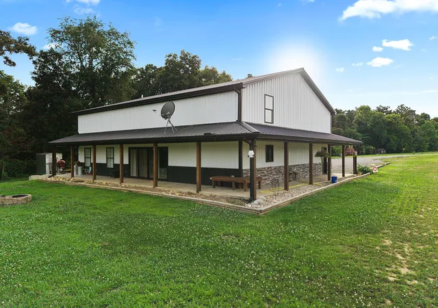 Photo 1 of Single family home for sale at 1923 Bush Rd, Cadiz, KY 42211 | MLS# 26019079 | Listing updated on 2026-07-19