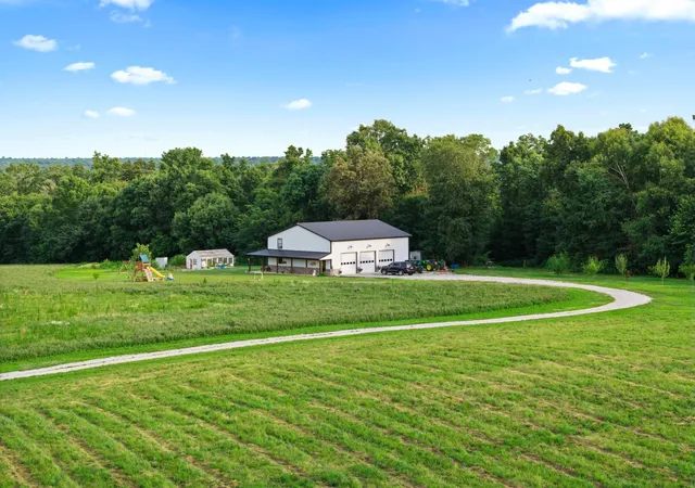 Photo 2 of Single family home for sale at 1923 Bush Rd, Cadiz, KY 42211 | MLS# 26019079 | Listing updated on 2026-07-19