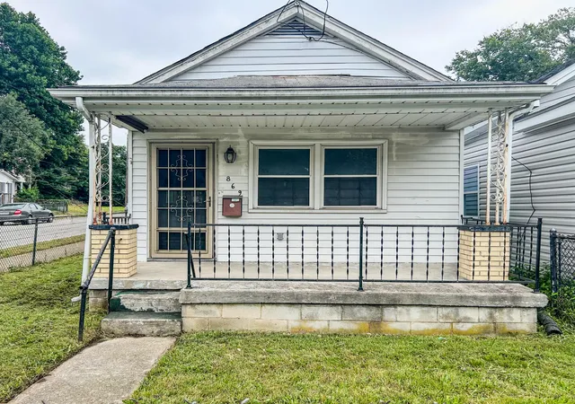 Photo 1 of Single family home for sale at 869 Whitney Ave, Lexington, KY 40508 | MLS# 26020730 | Listing updated on 2026-08-03