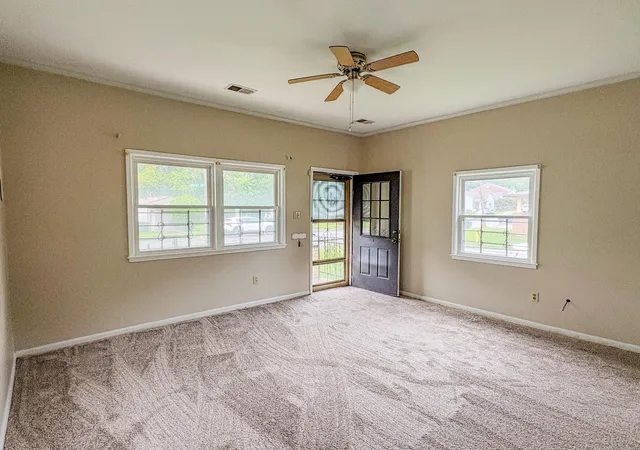 Photo 3 of Single family home for sale at 869 Whitney Ave, Lexington, KY 40508 | MLS# 26020730 | Listing updated on 2026-08-03