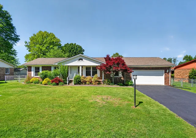 Photo 1 of Single family home for sale at 155 Susan Ln, Paducah, KY 42003 | MLS# 26015512 | Listing updated on 2026-07-29