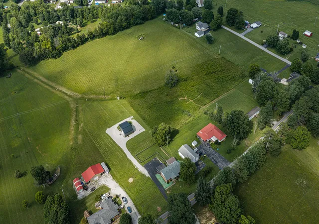 33rd image of 1388 Richardsville Rd, Bowling Green, KY 42101 | MLS# 26015616