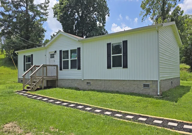Homes for sale in Benton, KY | 43 Sanshirl Dr, Benton, KY 42025 | MLS# 26015532