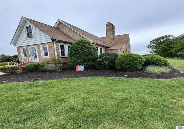 Homes for sale in Mayfield, KY | 1285 Mckendree Church Rd, Mayfield, KY 42066 | MLS# 26015536