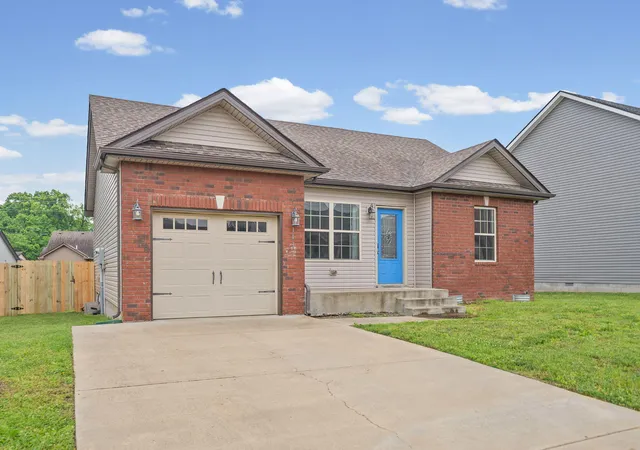 Homes for sale in Oak Grove, KY | 143 Ambridge St, Oak Grove, KY 42262 | MLS# 26015537