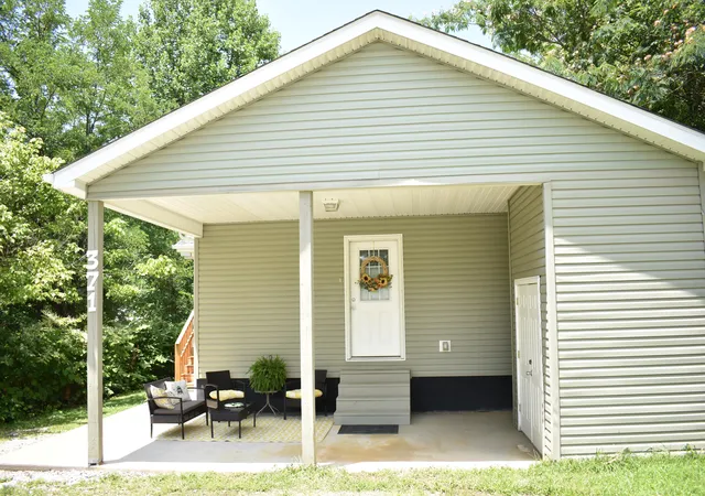 Homes for sale in Middlesboro, KY | 371 Eagle Ln, Middlesboro, KY 40965 | MLS# 26015539
