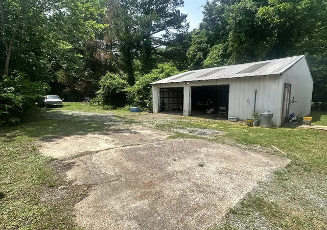 13th image of 2145 Dixie Ave, Paducah, KY 42003 | MLS# 26015560
