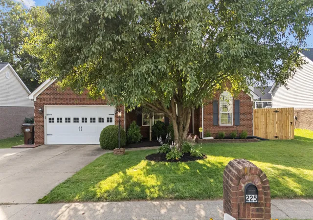 Homes for sale in Nicholasville, KY | 225 Cannonball Dr, Nicholasville, KY 40356 | MLS# 26015823
