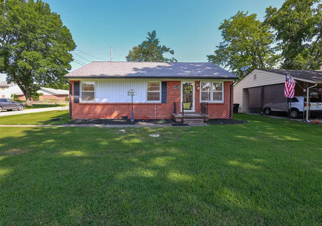 Photo 1 of Sale Pending at 3033 Harrison St, Paducah, KY 42001 | MLS# 26019718 | Listing updated on 2026-09-01