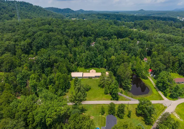 Photo 4 of Single family home for sale at 30 Dusty Rd, Morehead, KY 40351 | MLS# 26015789 | Listing updated on 2026-10-13