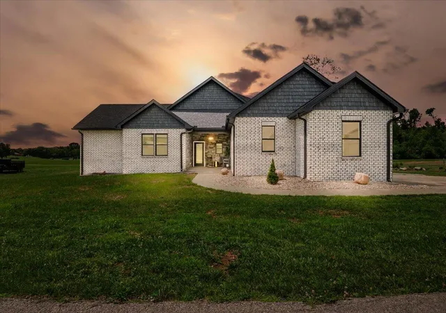 Photo 1 of Single family home for sale at 43 Cedar Ridge Dr, London, KY 40744 | MLS# 26015605 | Listing updated on 2026-09-01