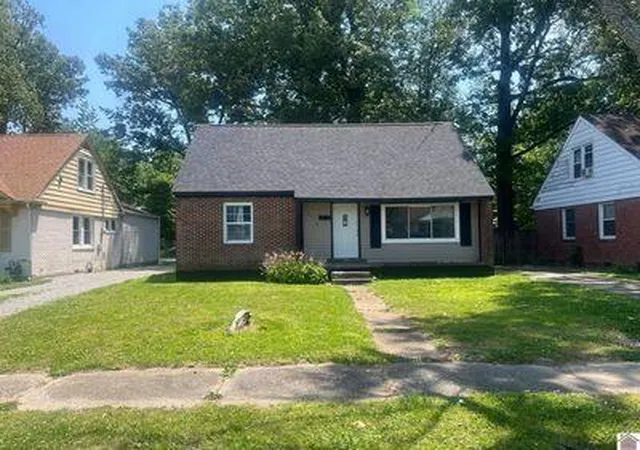 Photo 1 of Single family home for sale at 2516 Harrison St, Paducah, KY 42001 | MLS# 26016389 | Listing updated on 2026-07-24
