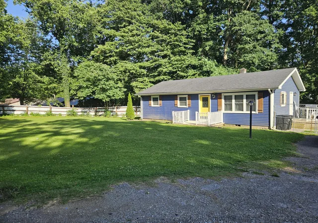 Homes for sale in Russell Springs, KY | 1229 Ky 80, Russell Springs, KY 42642 | MLS# 26015641
