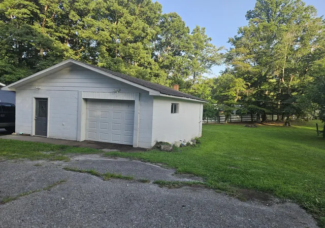Homes for sale in Russell Springs, KY | 1229 Ky 80, Russell Springs, KY 42642 | MLS# 26015641