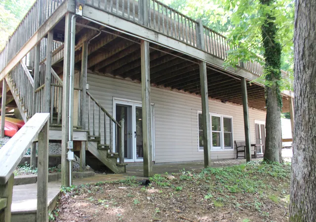 Homes for sale in Eddyville, KY | 760 Barrett Rd, Eddyville, KY 42038 | MLS# 26018266