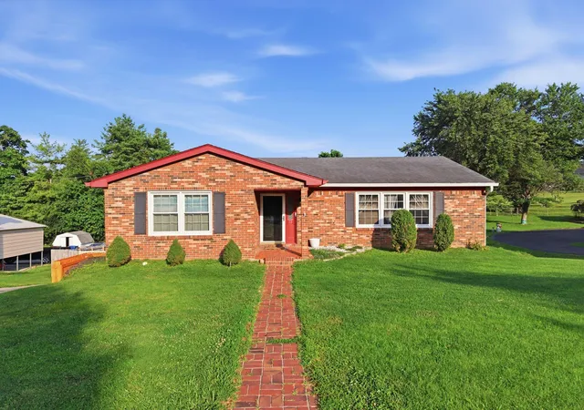 Homes for sale in Winchester, KY | 13 Bel Air Dr, Winchester, KY 40391 | MLS# 26016008