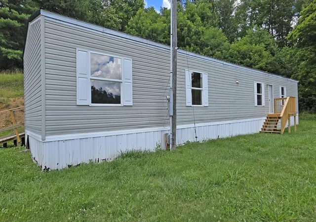 Homes for sale in Booneville, KY | 1060 Veneable School Rd, Booneville, KY 41314 | MLS# 26015654