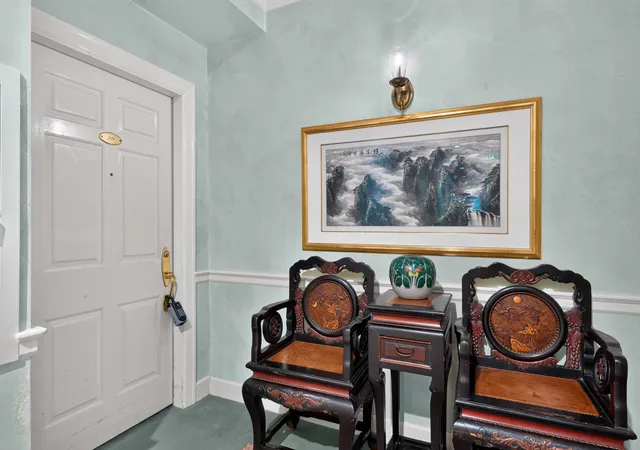 3rd image of 111 Woodland Ave, Lexington, KY 40502